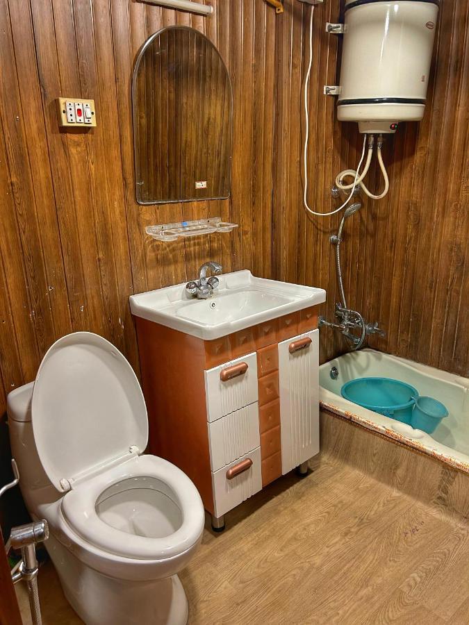 Exotic Young Shreen Houseboat Hotel Srinagar  Bagian luar foto