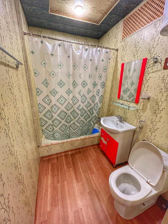Exotic Young Shreen Houseboat Hotel Srinagar  Bagian luar foto